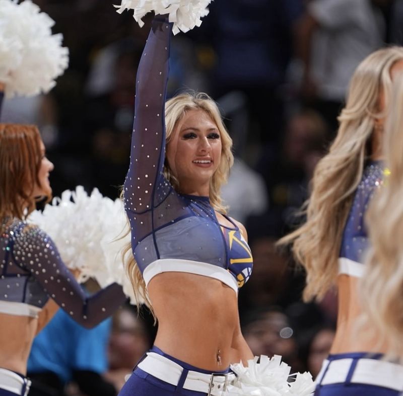 STDA alum performing with a professional dance team